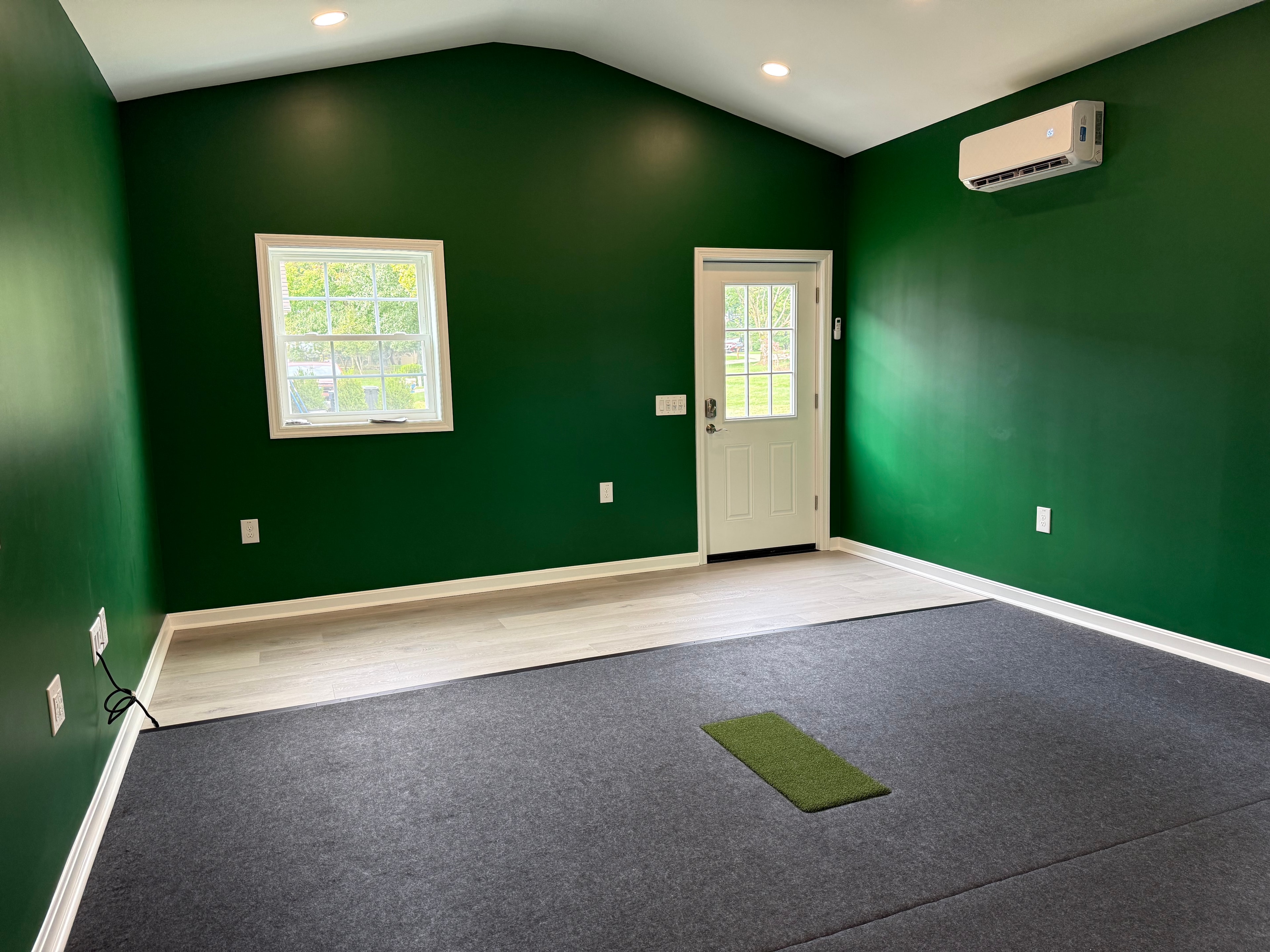 Golf simulator room interior
